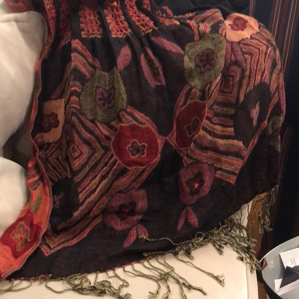 Scarf - Picture 3 of 5